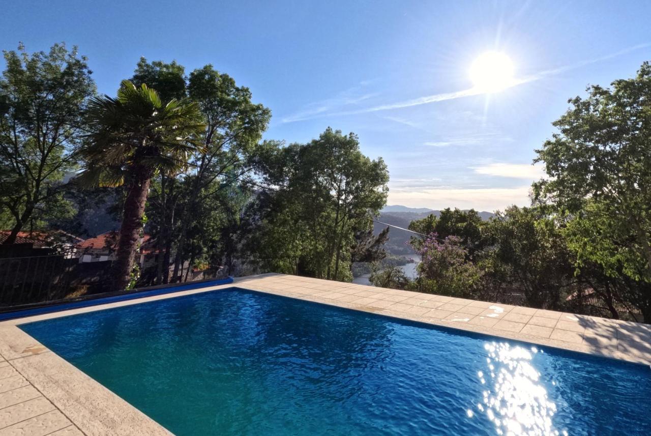 Casa De Pinheiral Bed & Breakfast Baiao Luaran gambar