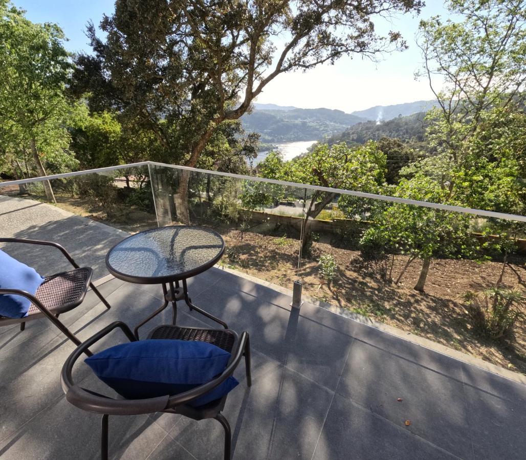 Casa De Pinheiral Bed & Breakfast Baiao Luaran gambar